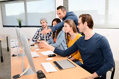 montage et habillage infographique